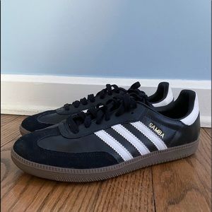 Adidas Samba Classic shoes